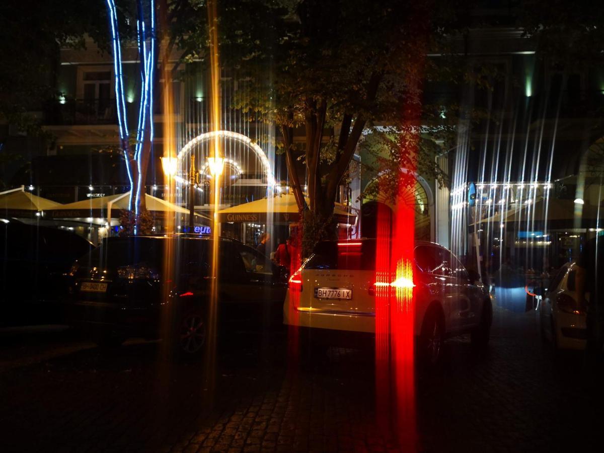 Затишні Апартаменти, Вулиця Дерибасівська, 13 Oldenburg Bagian luar foto