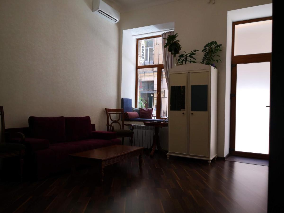 Затишні Апартаменти, Вулиця Дерибасівська, 13 Oldenburg Bagian luar foto